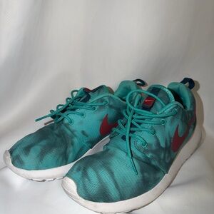 Nike Teal and Red Athletic Shoes